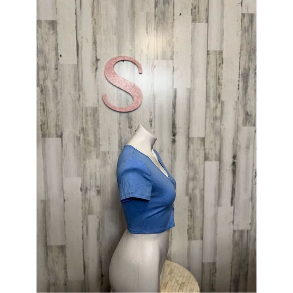 Blue crop top size small - Picture 3 of 5